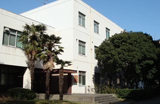 共用機器センター建物